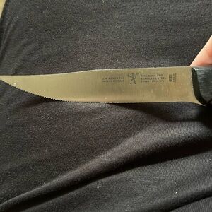 JA HENCKELS INTERNATIONAL 4 1/2” BLADE FINE EDGE PRO STEAK KNIFE 31469-120